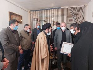 دیدار جمعی از مسئولین با خانواده مرحوم علی مقیمی قهرمان این روزهای قیامدشت