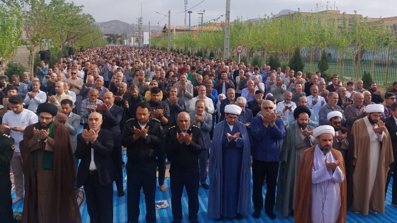 نماز باشکوه عید سعید فطر در قیامدشت اقامه شد + فیلم
