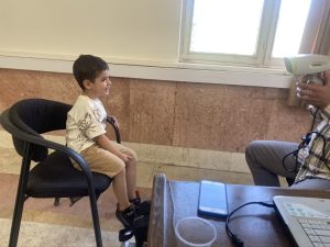 غربالگری بینایی کودکان زیر ۶ سال با ارائه عینک رایگان در دانشگاه آزاد اسلامی واحد تهران شرق(قیامدشت)