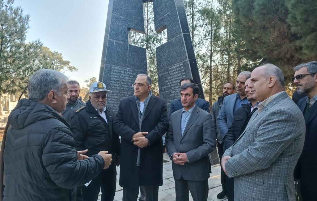 ادای احترام آقای فرماندار به مقام شهدای سرافراز ارامنه در آستانه سال نو میلادی + فیلم