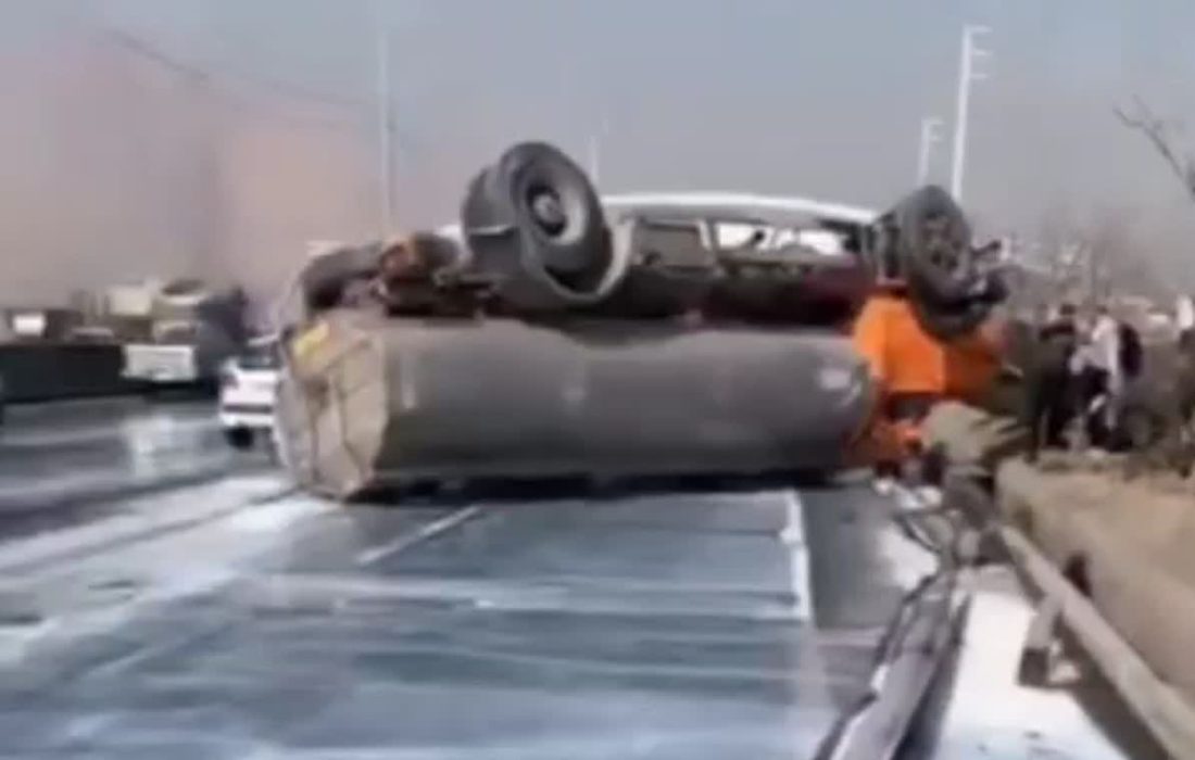 واژگونی کامیون تانکر در جاده خاوران + فیلم