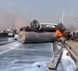 واژگونی کامیون تانکر در جاده خاوران + فیلم