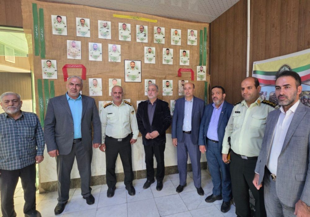 تقدیر مسئولان بخش خاوران از تلاش‌های شبانه‌روزی کارکنان کلانتری ۱۷۴ قیامدشت