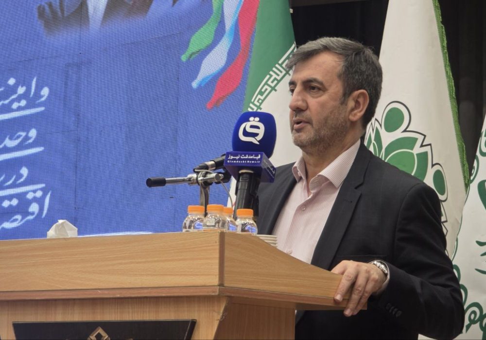 فرماندار ویژه شهرستان ری: خدمت به مردم باید با حفظ کرامت انسانی و دوری از نگاه جناحی همراه باشد